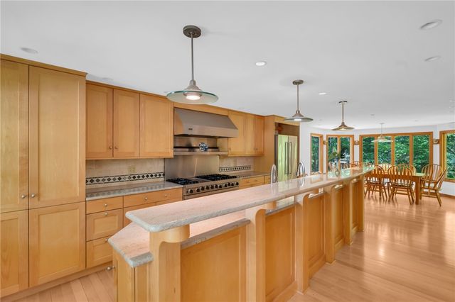 12 Howard Road, Cumberland, RI 02864