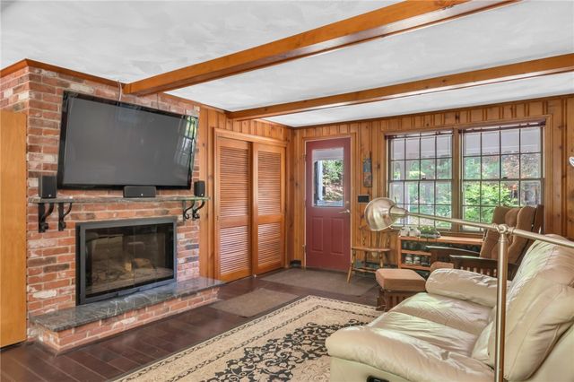 12 Howard Road, Cumberland, RI 02864