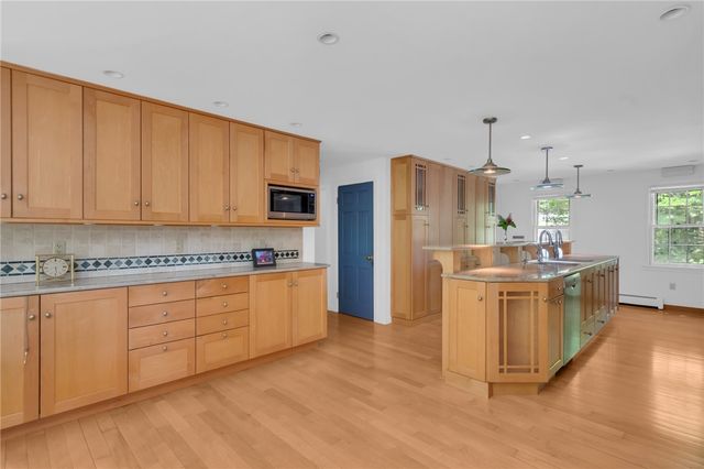 12 Howard Road, Cumberland, RI 02864