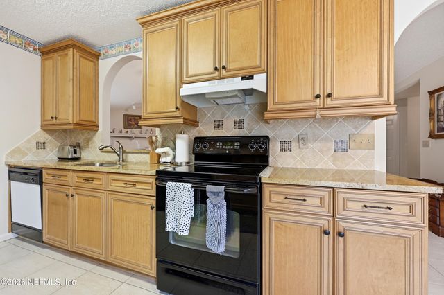 5427 BLUE PACIFIC Drive, Jacksonville, FL 32257