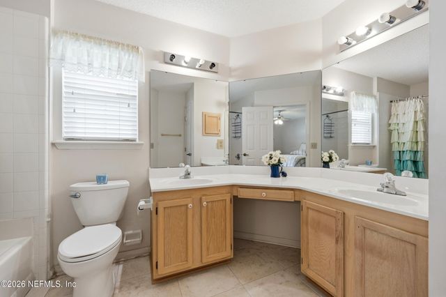 5427 BLUE PACIFIC Drive, Jacksonville, FL 32257