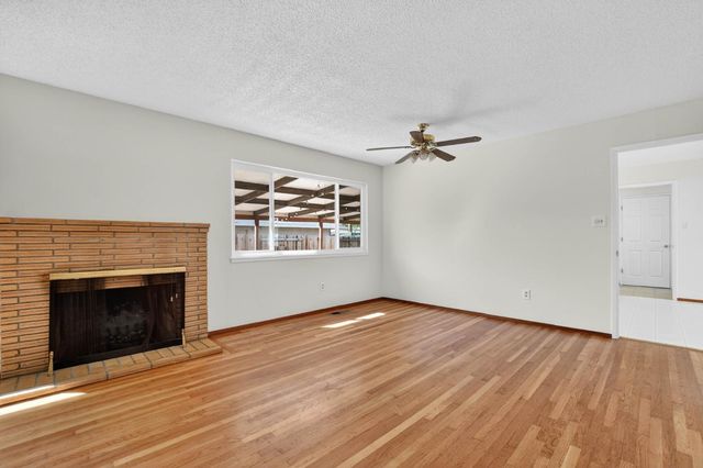 710 Villanova Dr, Davis, CA 95616