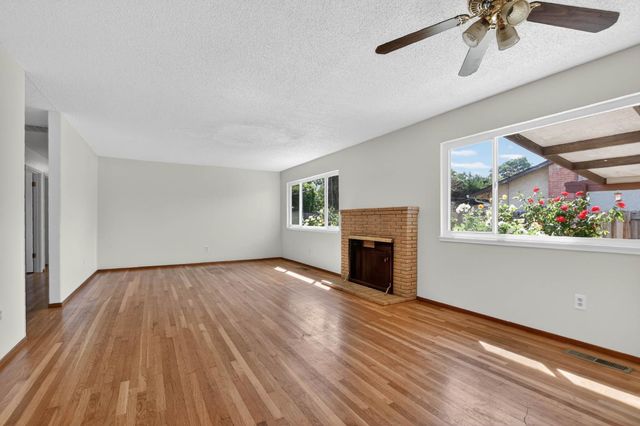 710 Villanova Dr, Davis, CA 95616