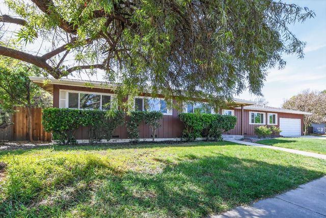 710 Villanova Dr, Davis, CA 95616