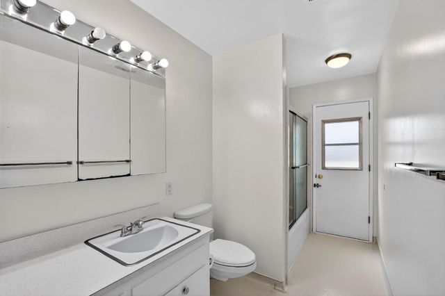 710 Villanova Dr, Davis, CA 95616