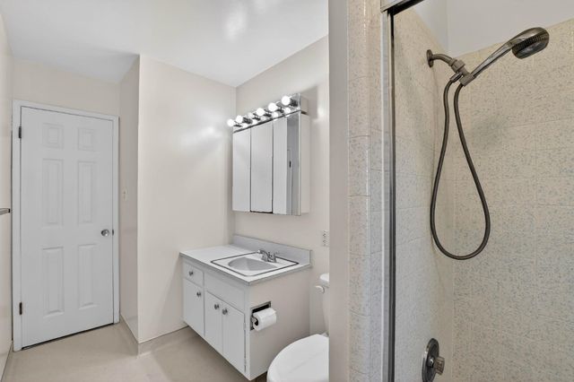 710 Villanova Dr, Davis, CA 95616