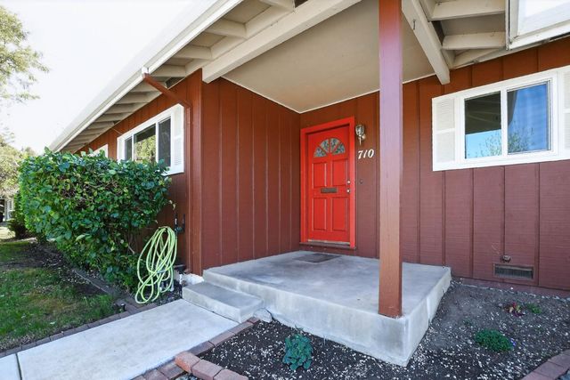 710 Villanova Dr, Davis, CA 95616