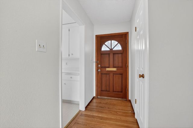 710 Villanova Dr, Davis, CA 95616