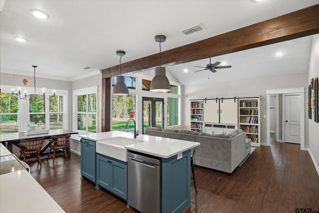 11142 CR 4103, Lindale, TX 75771