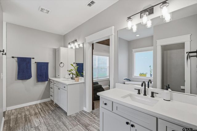 11142 CR 4103, Lindale, TX 75771