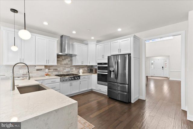 3718 PARRIS BLVD, Newtown Square, PA 19073