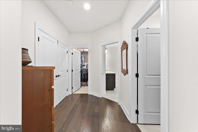 3718 PARRIS BLVD, Newtown Square, PA 19073