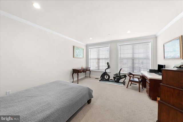 3718 PARRIS BLVD, Newtown Square, PA 19073