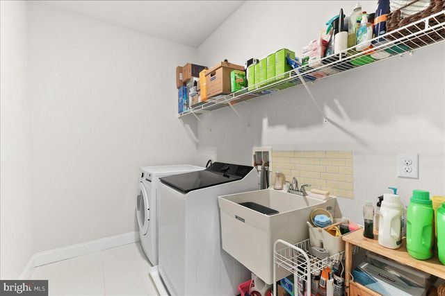 3718 PARRIS BLVD, Newtown Square, PA 19073