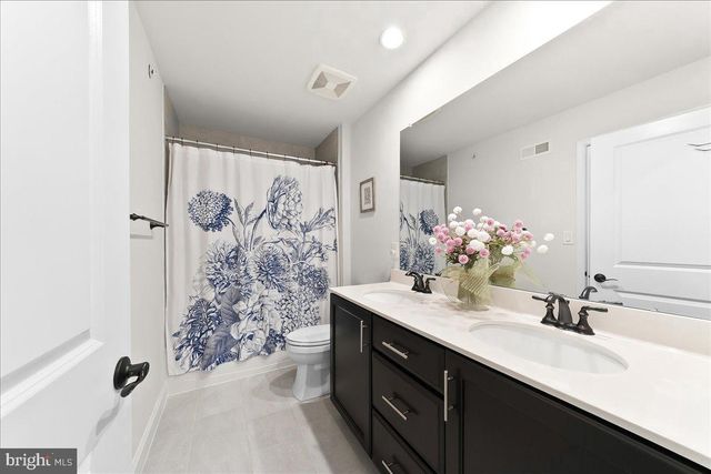 3718 PARRIS BLVD, Newtown Square, PA 19073