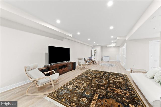 3718 PARRIS BLVD, Newtown Square, PA 19073