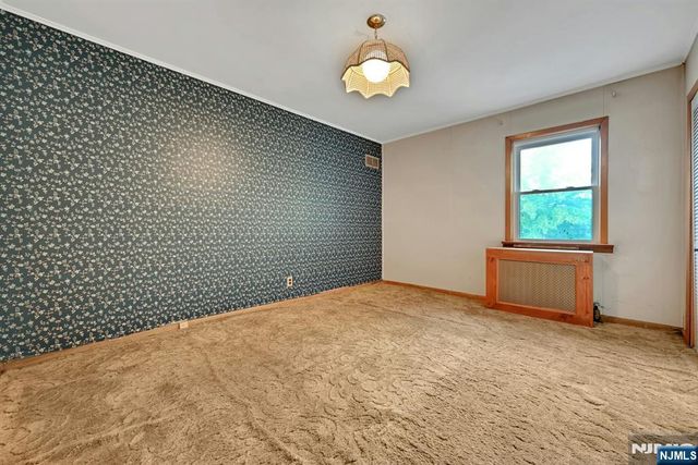 153 Orient Way, Lyndhurst, NJ 07071
