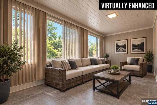 153 Orient Way, Lyndhurst, NJ 07071