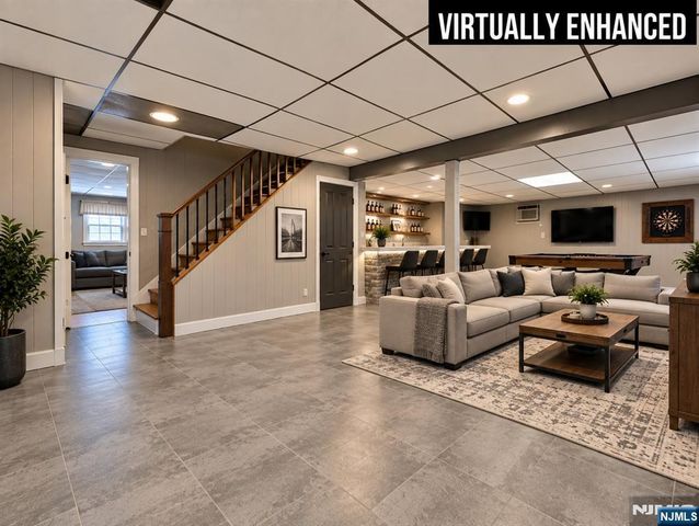 153 Orient Way, Lyndhurst, NJ 07071