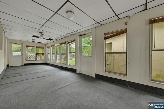 153 Orient Way, Lyndhurst, NJ 07071