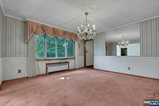 153 Orient Way, Lyndhurst, NJ 07071