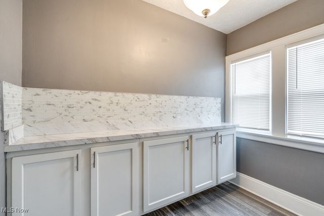 450 Storer Avenue, Akron, OH 44320