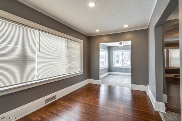 450 Storer Avenue, Akron, OH 44320