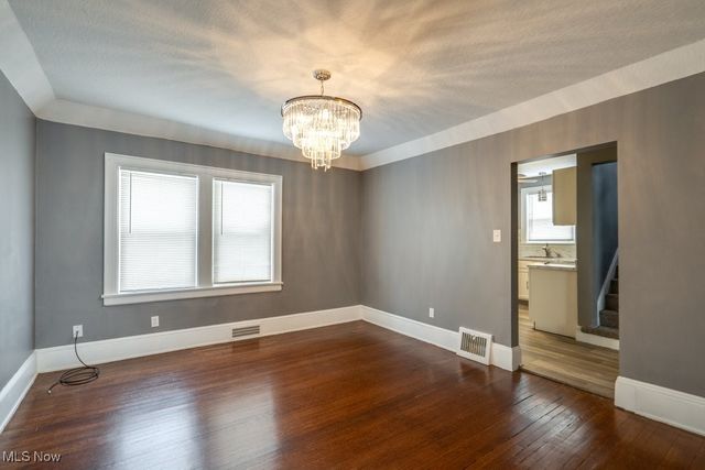 450 Storer Avenue, Akron, OH 44320