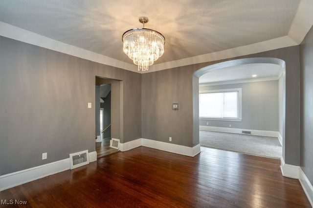 450 Storer Avenue, Akron, OH 44320