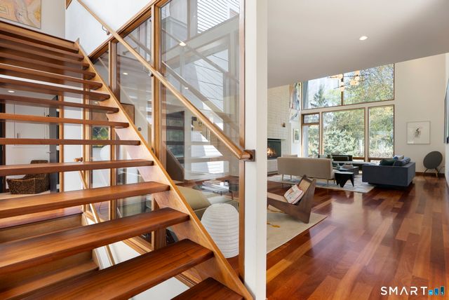 5 Marc Lane, Westport, CT 06880