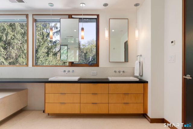 5 Marc Lane, Westport, CT 06880