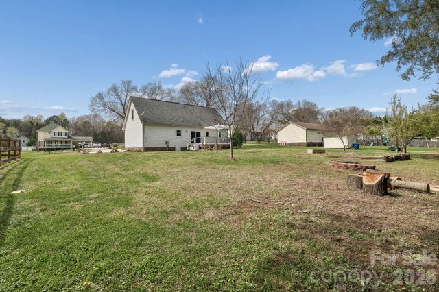 125 Equestrian Drive, Mooresville, NC 28115