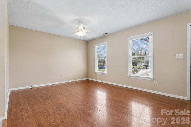 125 Equestrian Drive, Mooresville, NC 28115