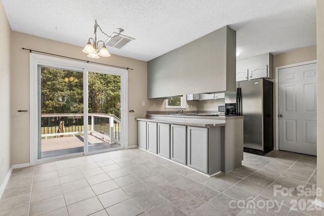 125 Equestrian Drive, Mooresville, NC 28115