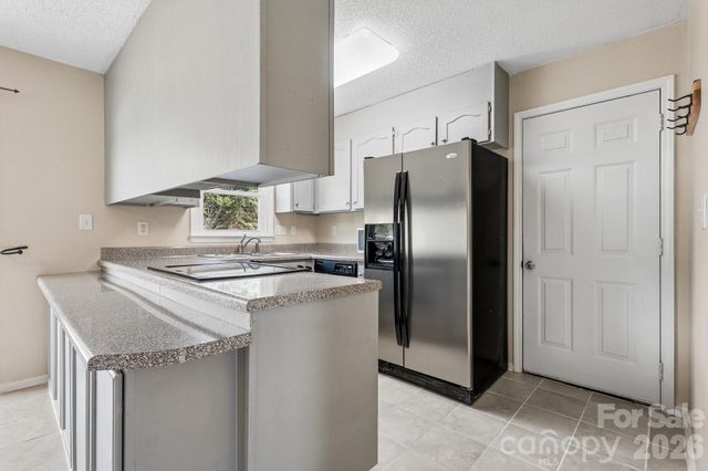 125 Equestrian Drive, Mooresville, NC 28115