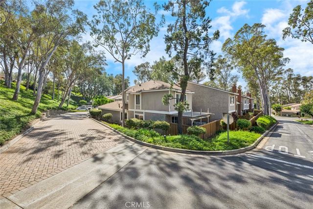 6512 E Camino Vista 6, Anaheim Hills, CA 92807
