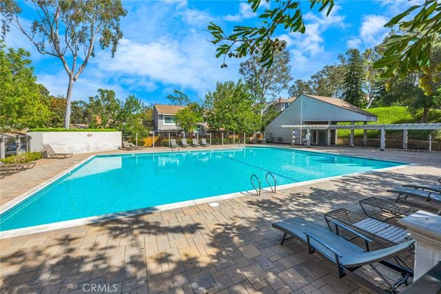 6512 E Camino Vista 6, Anaheim Hills, CA 92807