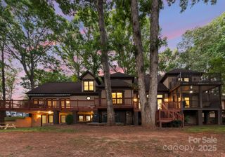 252 Greyfriars Road, Mooresville, NC 28117