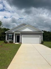 463 Castillo Dr., Loris, SC 29569