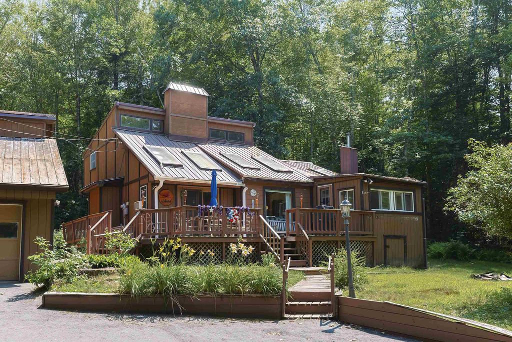 580 Country Land Drive, Haverhill, NH 03774