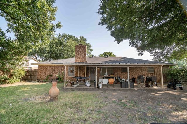 2001 Chalice Road, Arlington, TX 76014