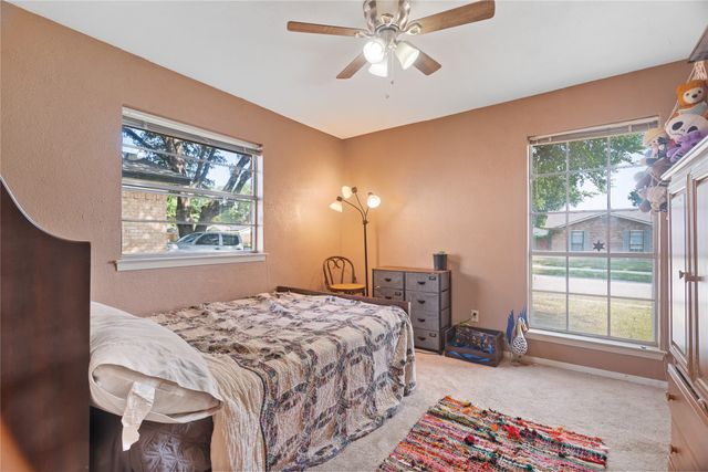 2001 Chalice Road, Arlington, TX 76014