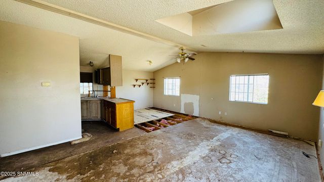 1940 Desert Wind Way, Las Cruces, NM 88012