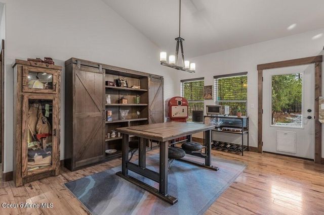 1009 Outback Loop, Spirit Lake, ID 83869