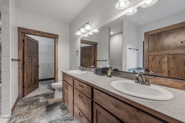 1009 Outback Loop, Spirit Lake, ID 83869