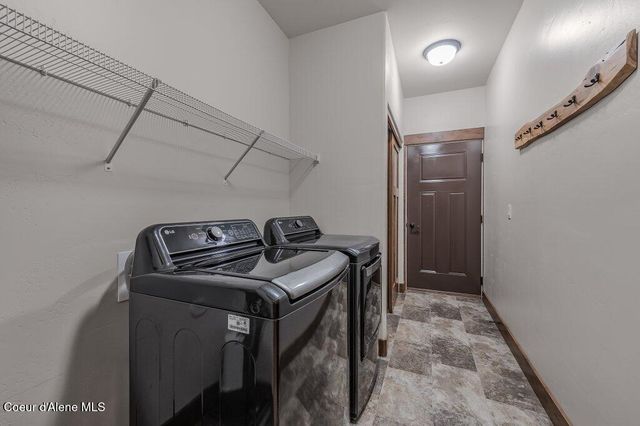 1009 Outback Loop, Spirit Lake, ID 83869