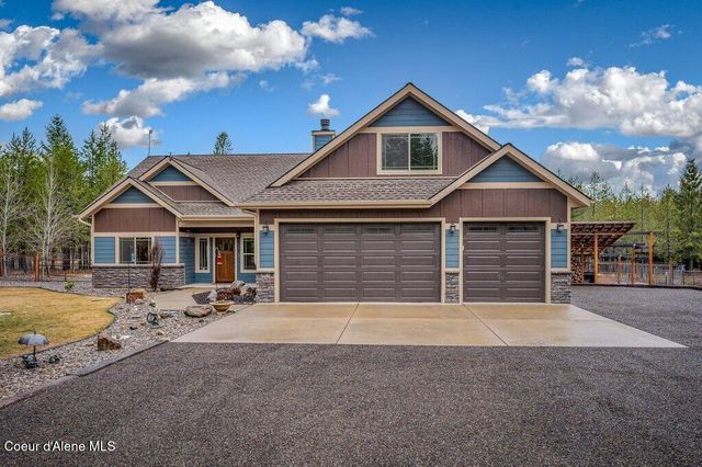 1009 Outback Loop, Spirit Lake, ID 83869