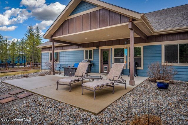 1009 Outback Loop, Spirit Lake, ID 83869