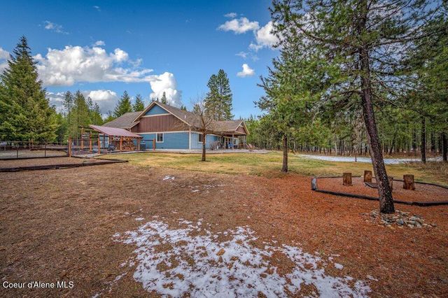 1009 Outback Loop, Spirit Lake, ID 83869