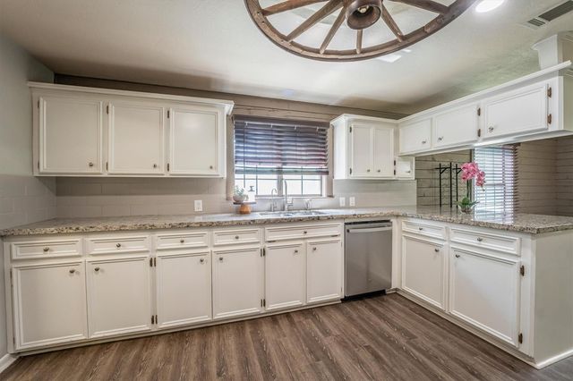 12049 Clark Lane, Conroe, TX 77385